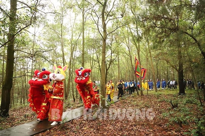 [Video] Hấp dẫn Lễ hội mùa xuân Côn Sơn - Kiếp Bạc